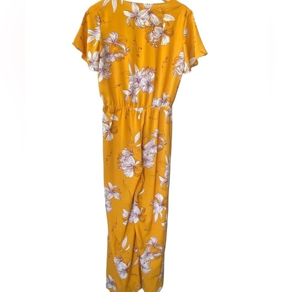 Superdown Floral Jumpsuit Size M Garden Party Bloomcore Wide Leg Spring Easter - Picture 7 of 10